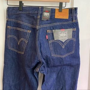 Levi’s button fly 501 100% cotton jeans size 28 NWT